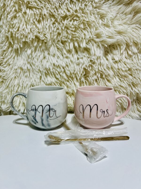 Mr & Mrs Mug Gift Set